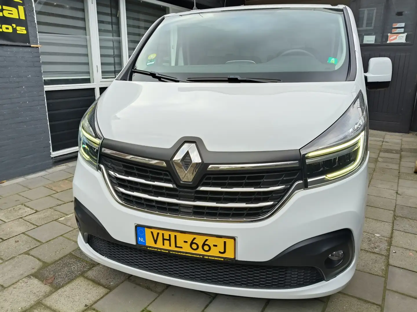 Renault Trafic 2.0 dCi 120 T27 L1H1 Work Edition airco cruise nav Wit - 2