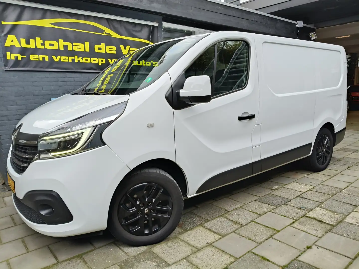 Renault Trafic 2.0 dCi 120 T27 L1H1 Work Edition airco cruise nav Wit - 1