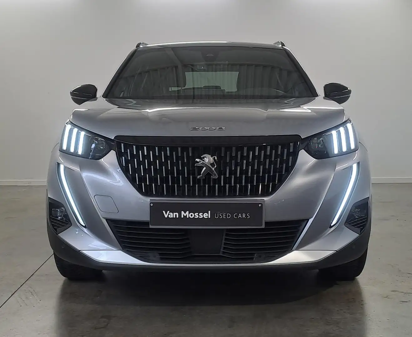 Peugeot 2008 130PK AUTO8 GT-LINE LEDER-CAMERA-CARPLAY & ANDROID Argento - 2