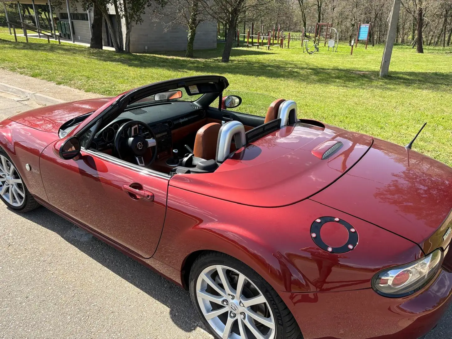 Mazda MX-5 MX-5 Roadster Coupé 2.0 Sportive Sportive Rojo - 2
