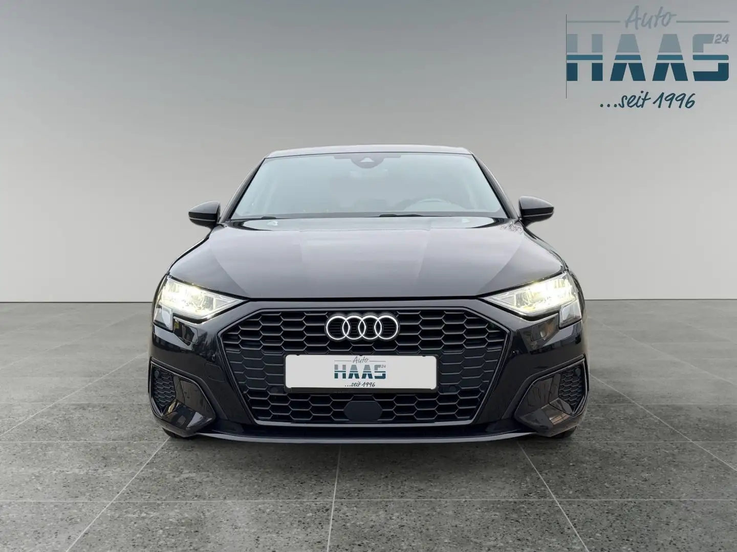 Audi A3 Limousine 35 TFSI advanced Navi Sitzh 18" Alu Schwarz - 2