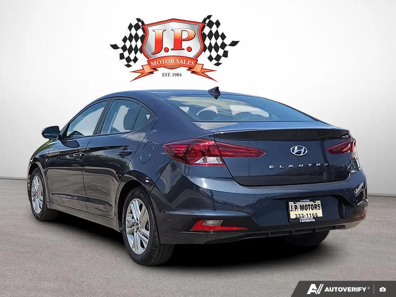 Hyundai ELANTRA снимка Hyundai ELANTRA