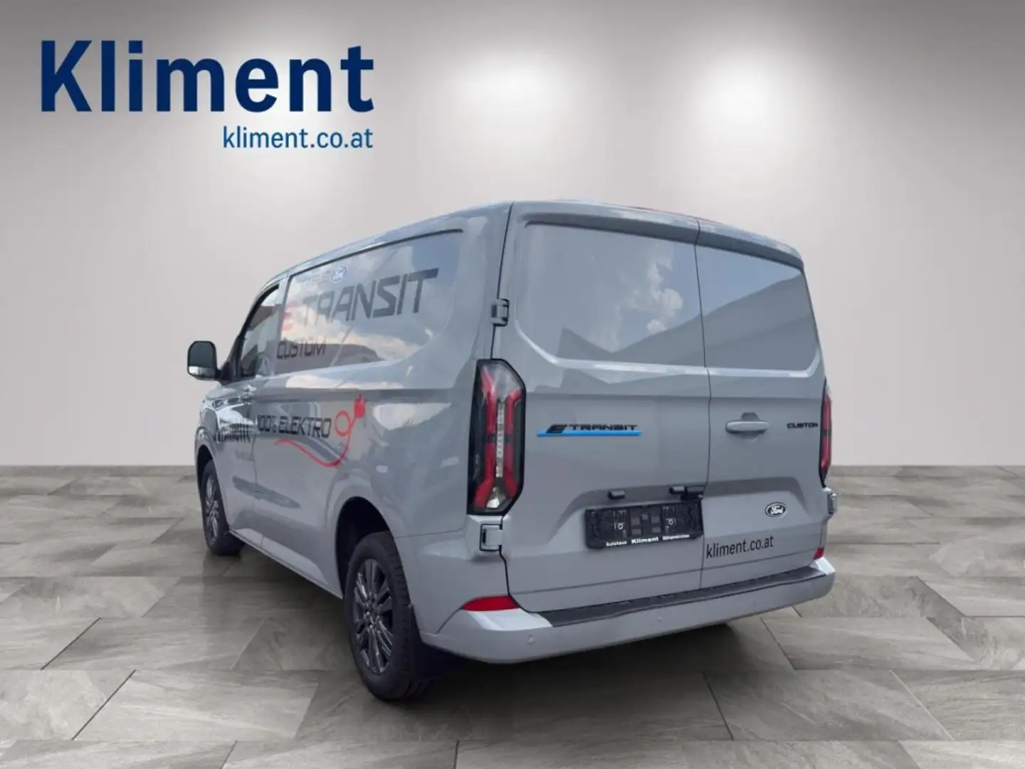 Ford E-Transit Custom Limited 320 L2 70 kWh Elektro Grau - 2