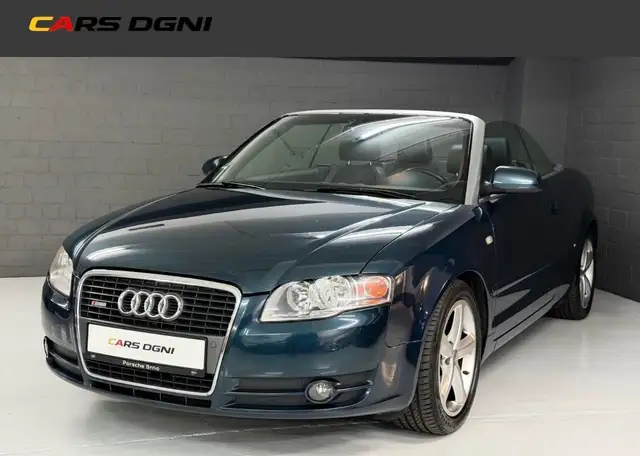 Audi A4 Cabriolet 3.2 FSI quattro*Navi MMI*Sportsitze