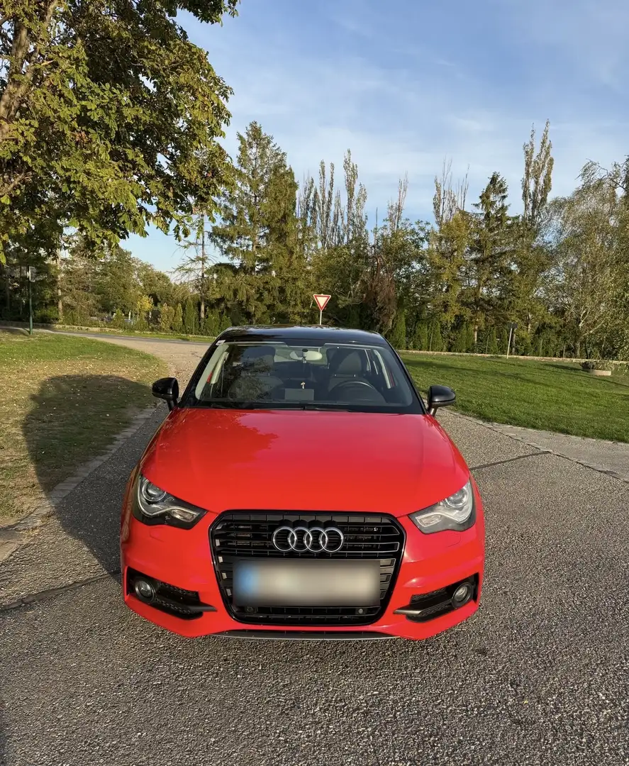 Audi A1 S-Line Rot - 2