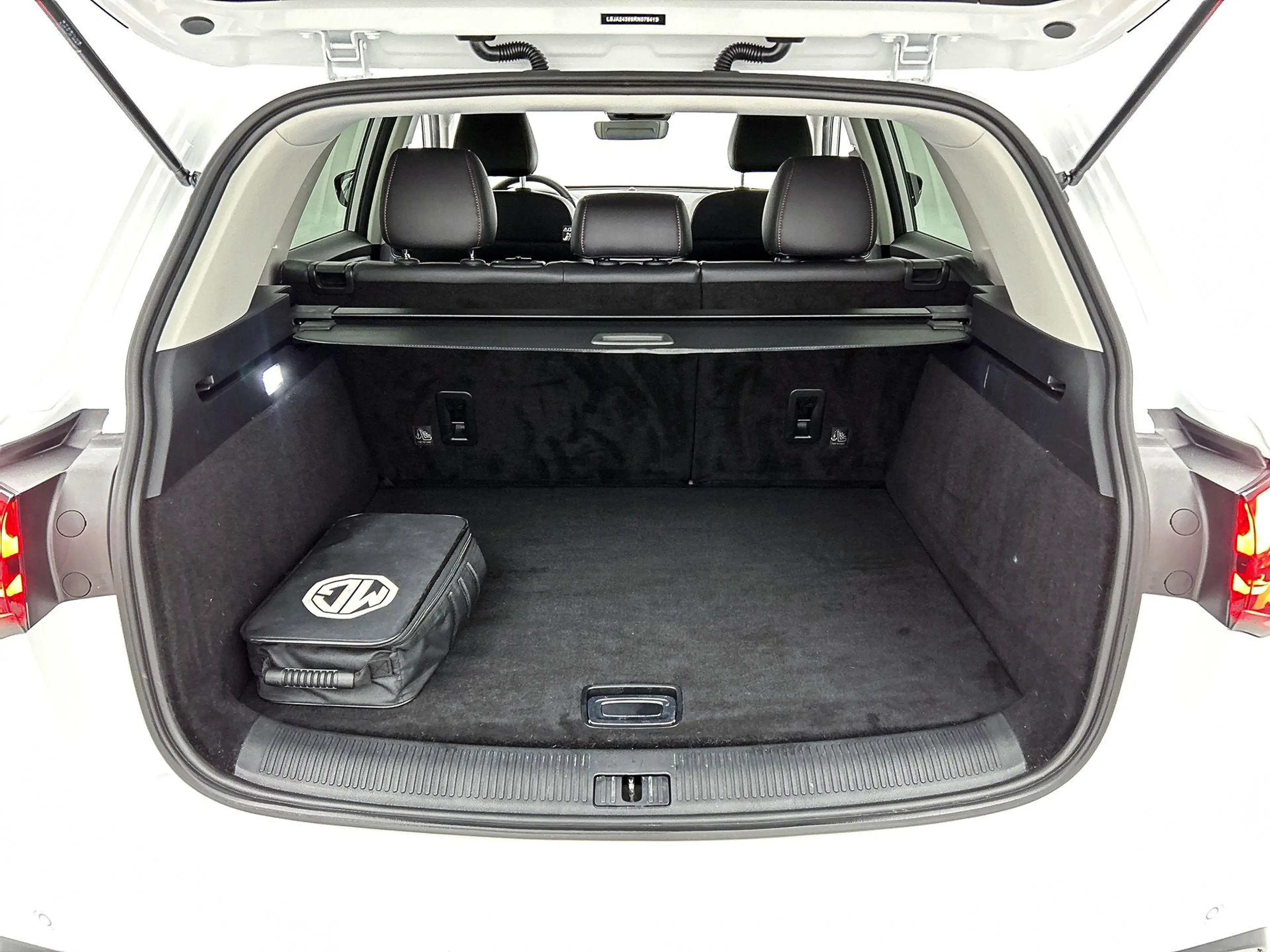 MG EHS 1.5 TGDI Comfort | Navi | Apple CarPLay | Camera | — photo 14