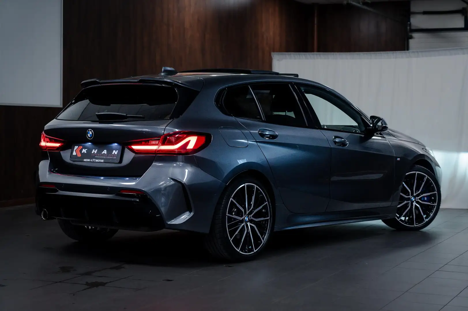 BMW 118 1-serie 118i High Executive M-Sport Pano|Sfeer|Dea Grau - 2