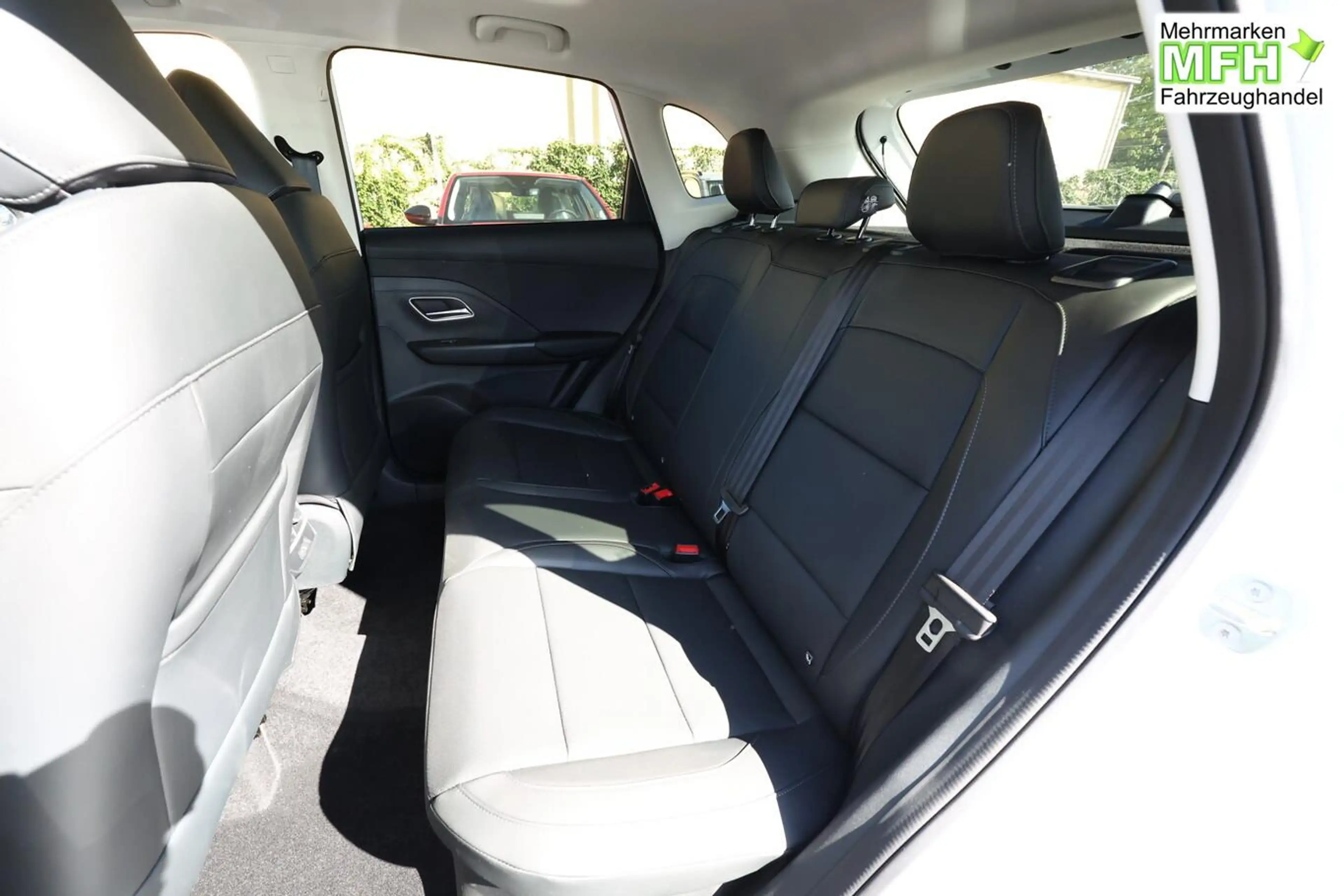MG ZS Luxury Hybrid+ Pano ACC 360Kam Nav LED SHZ 75 k... — photo 9