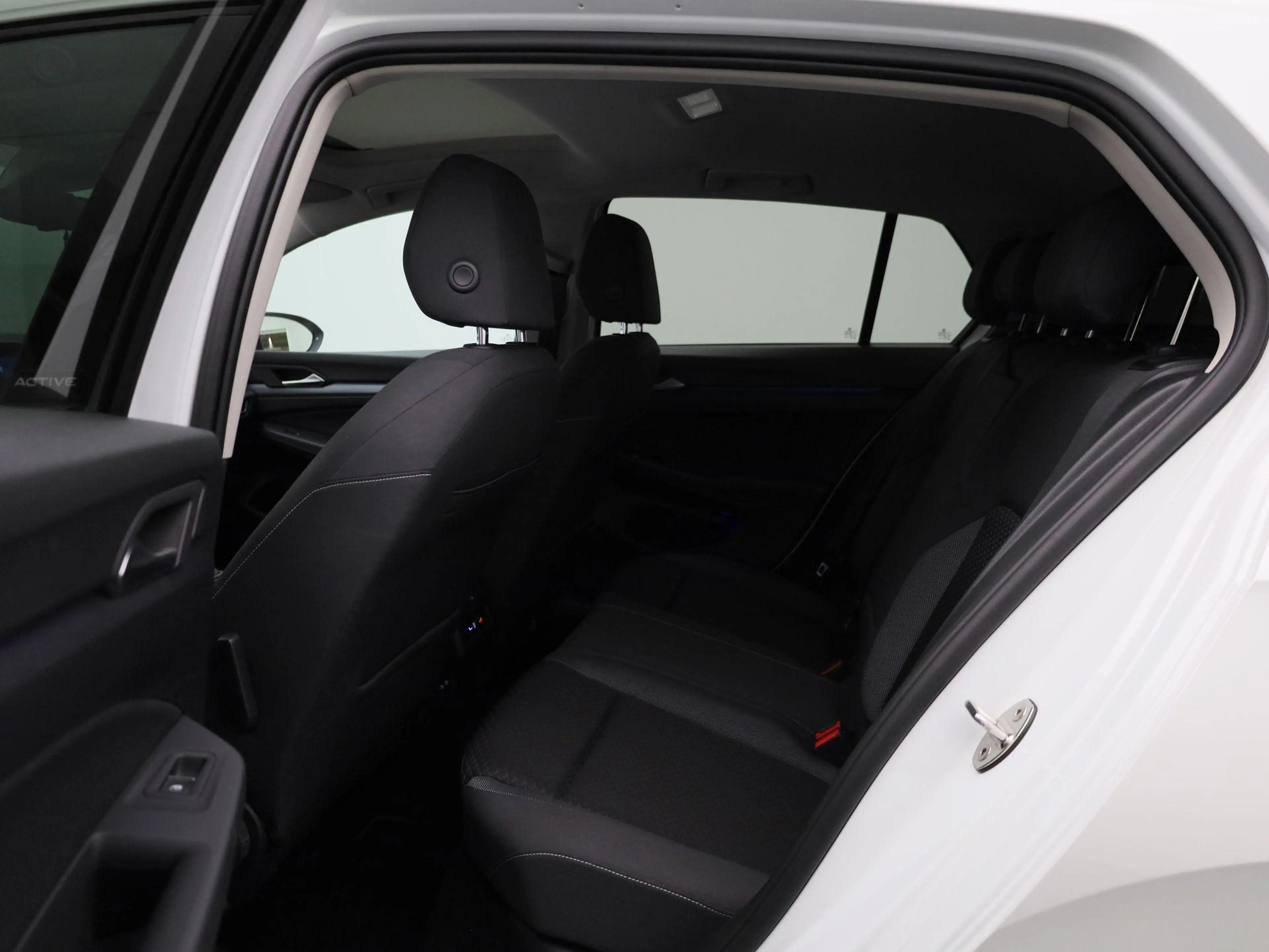 Volkswagen Golf 1.0 eTSI Life | Automaat | Panorama dak | Virtual — photo 10