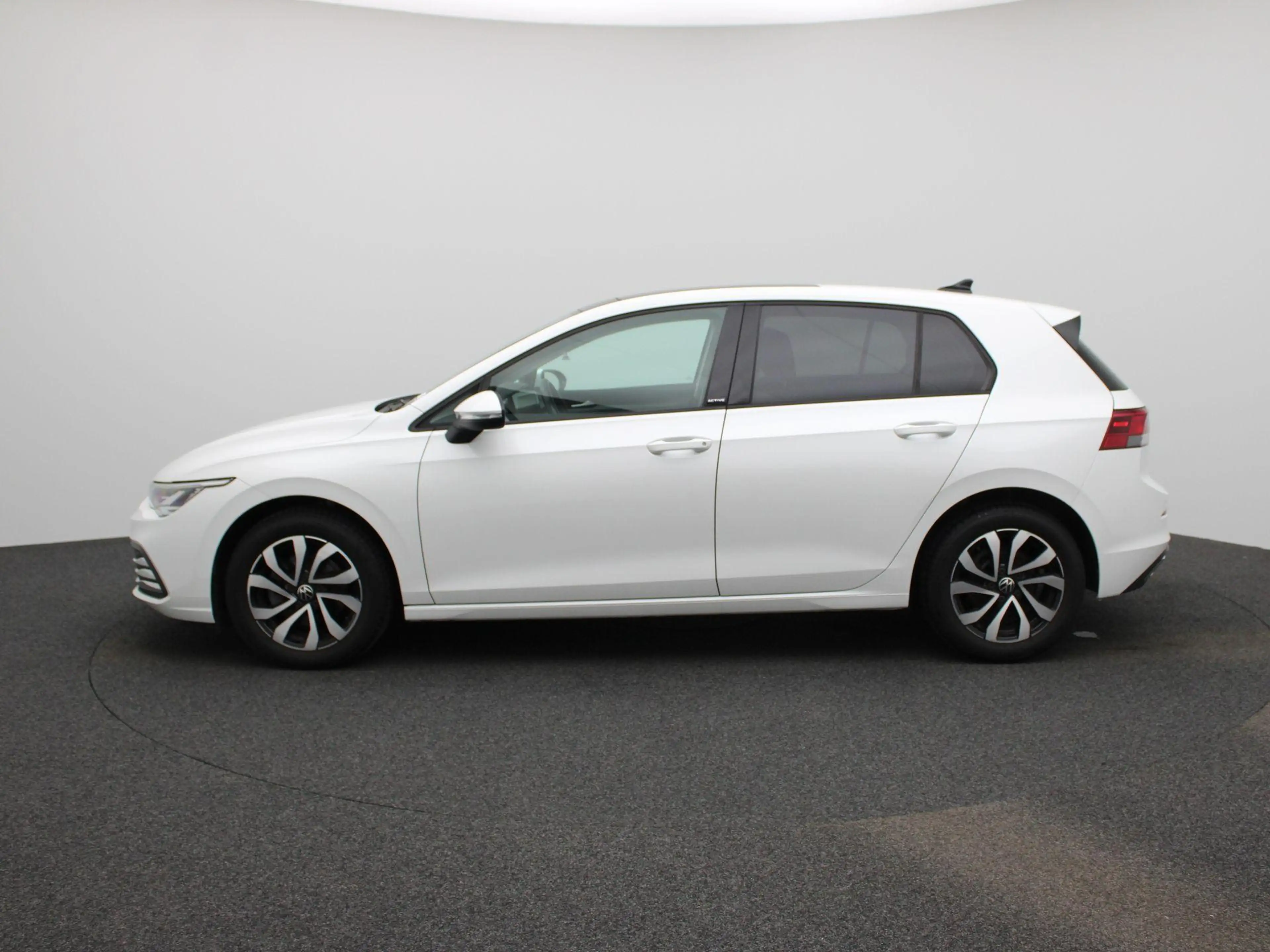 Volkswagen Golf 1.0 eTSI Life | Automaat | Panorama dak | Virtual — photo 5