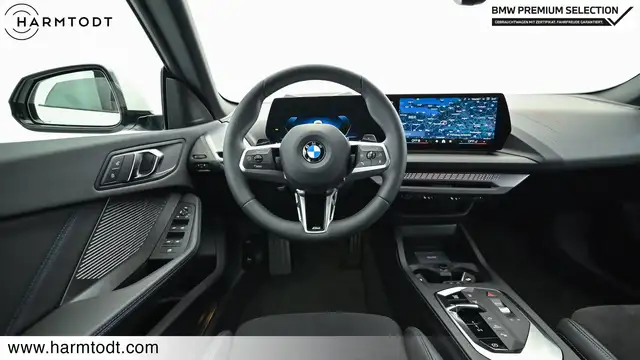 BMW 2 Series view 10