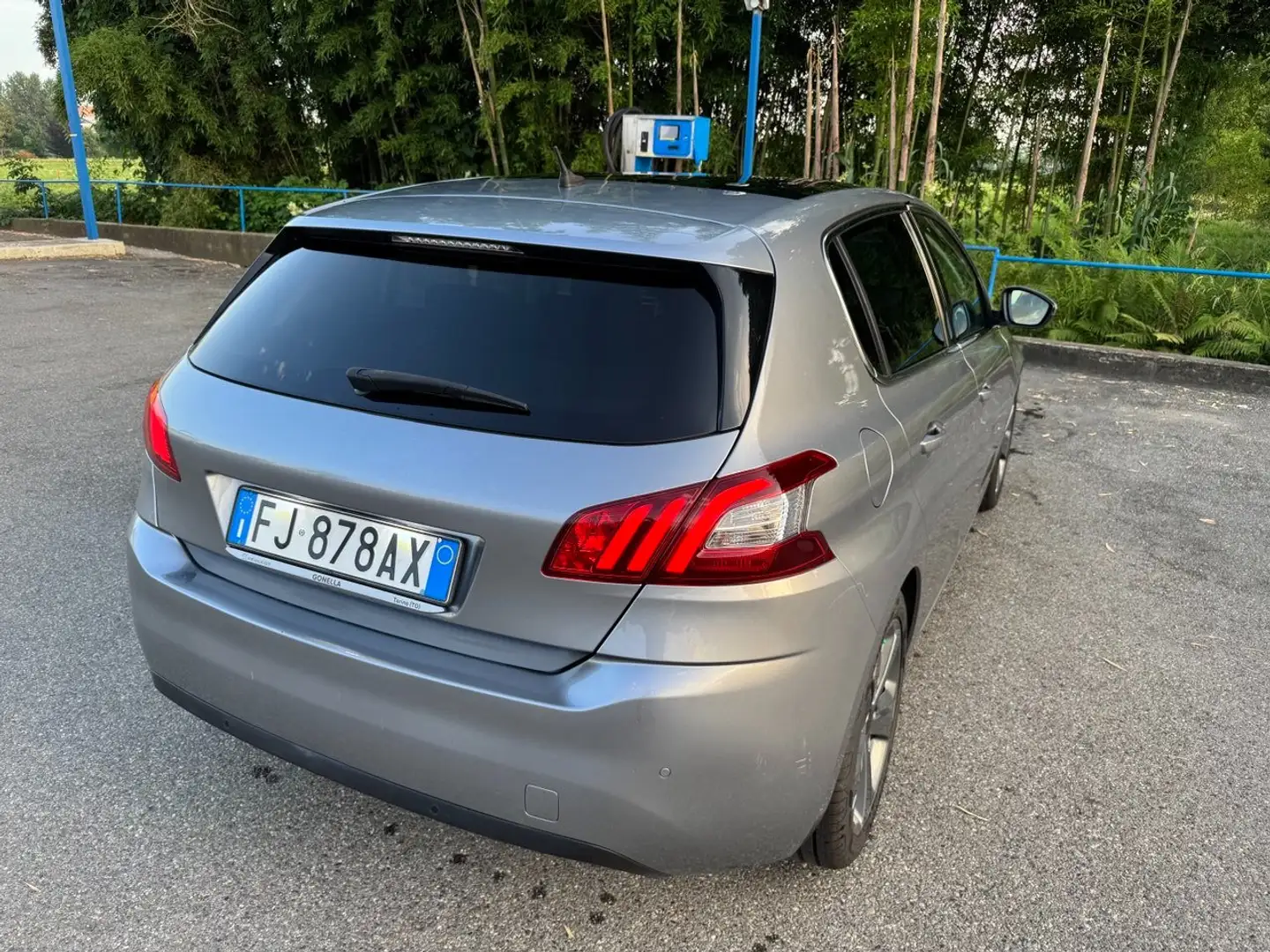 Peugeot 308 308 II 20135p 1.2 puretech t (e-thp) Allure s Grigio - 2