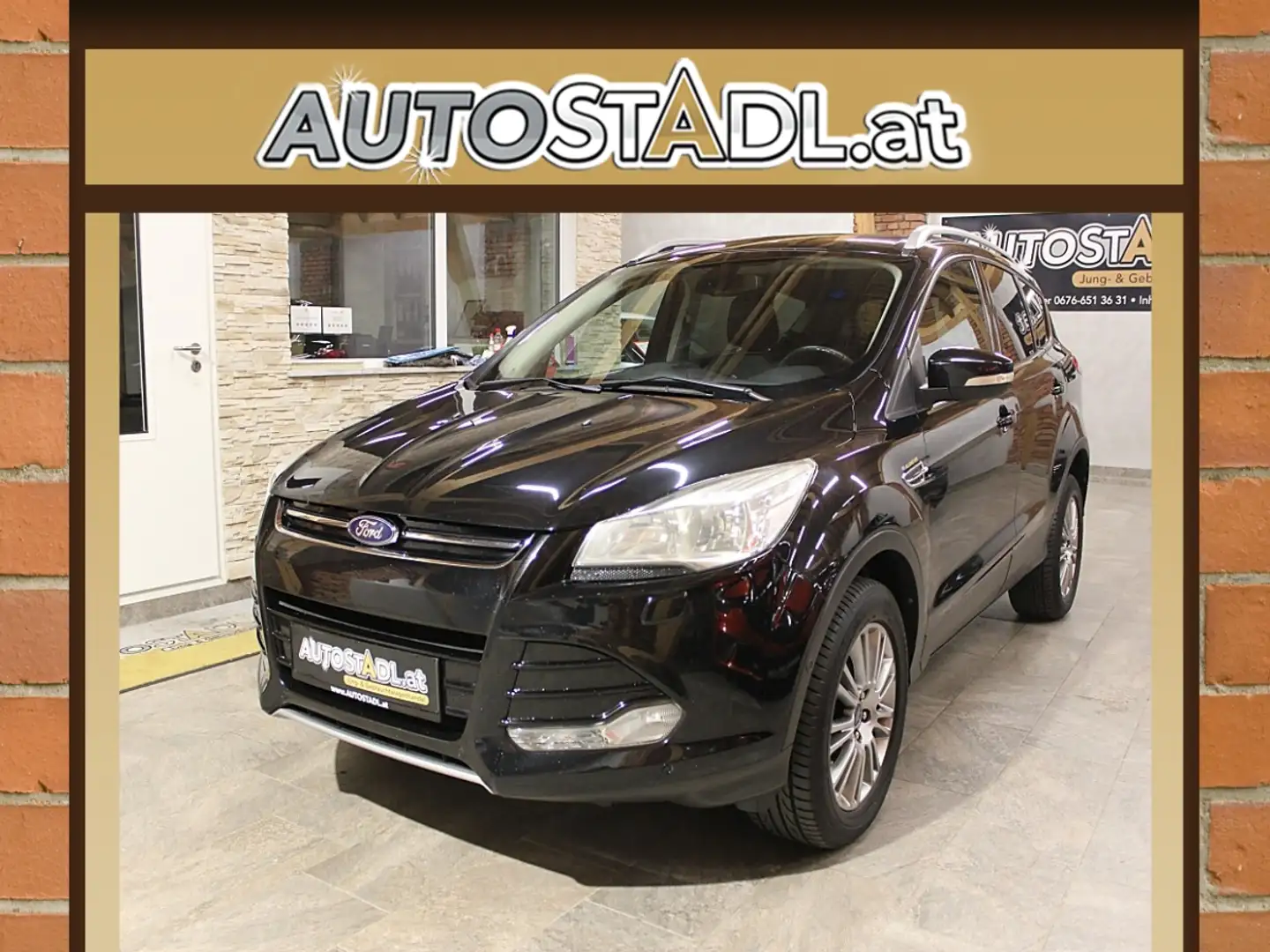 Ford Kuga 1,6 EcoBoost Titanium 4x4 Schwarz - 1