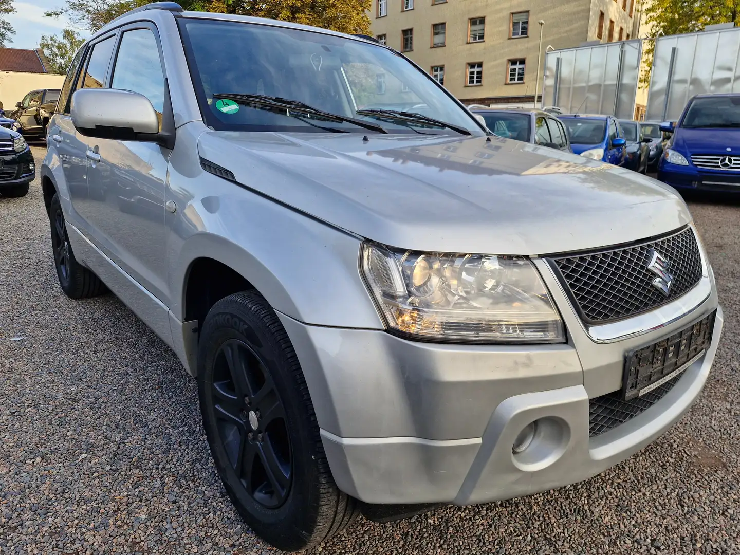 Suzuki Grand Vitara Grand Vitara 2.0 4x4 Allrad !! Silber - 2