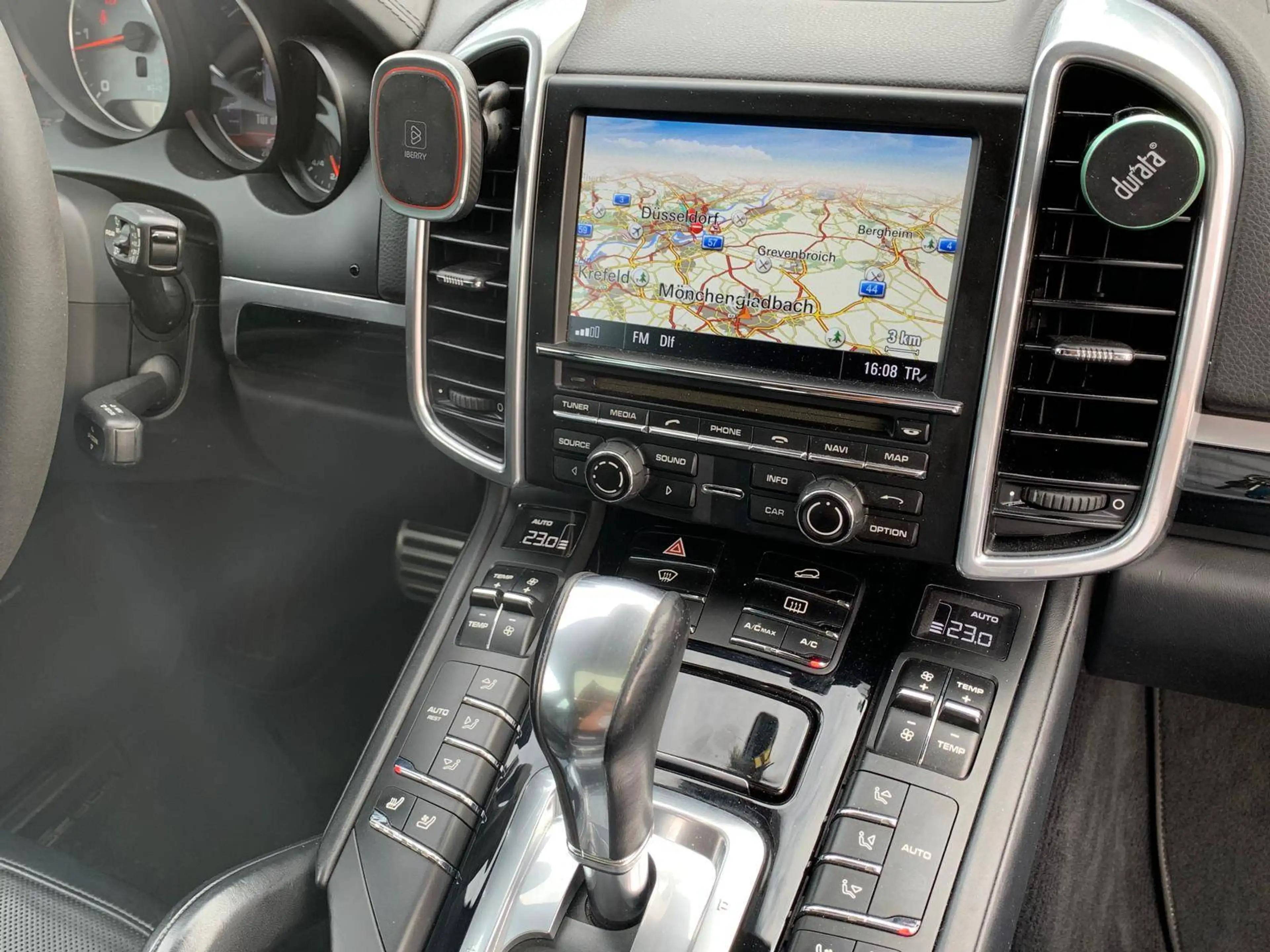 Porsche Cayenne S Diesel Sport Design *CHRONO-PANO-BOSE* — photo 10