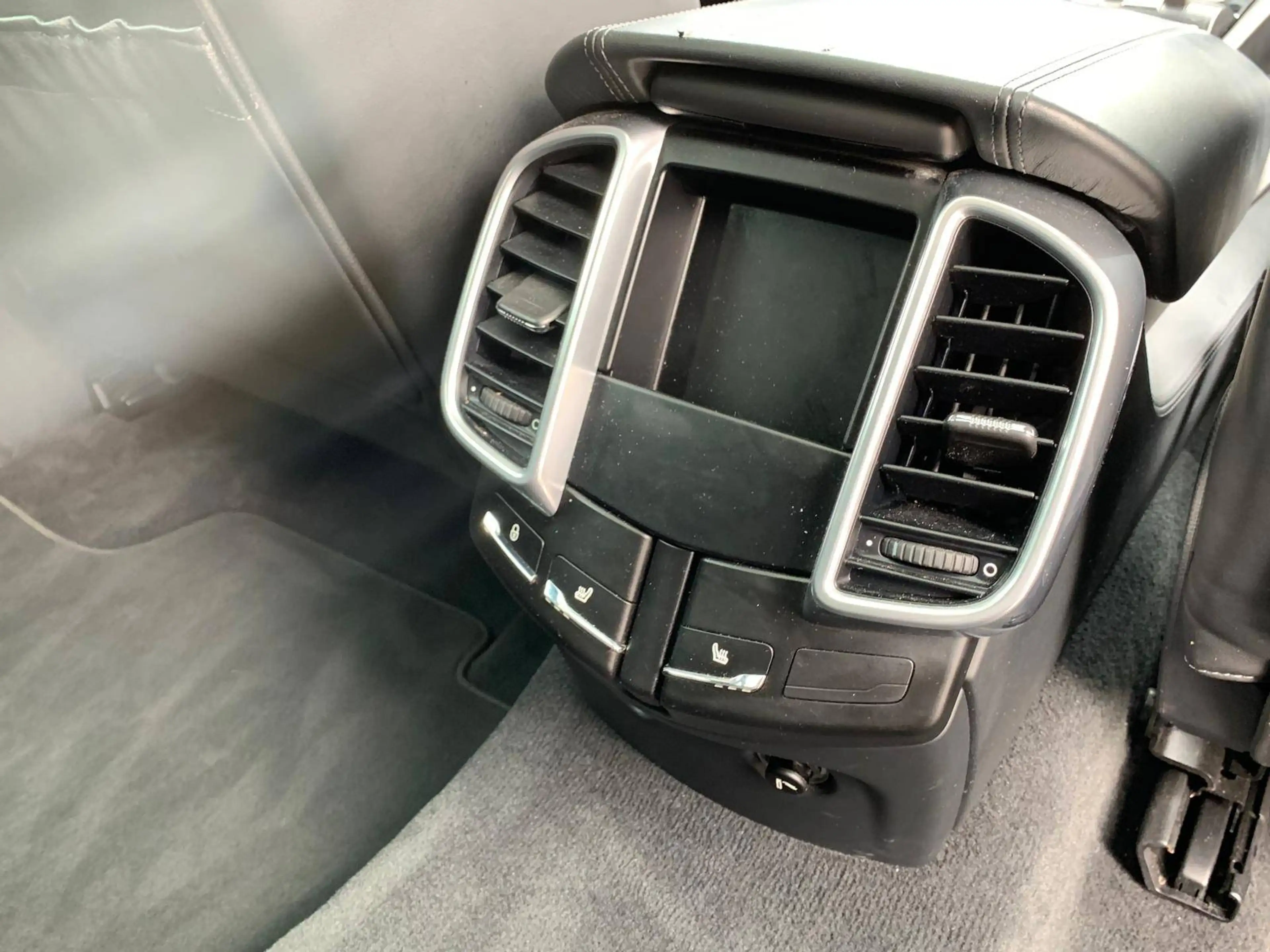 Porsche Cayenne S Diesel Sport Design *CHRONO-PANO-BOSE* — photo 15
