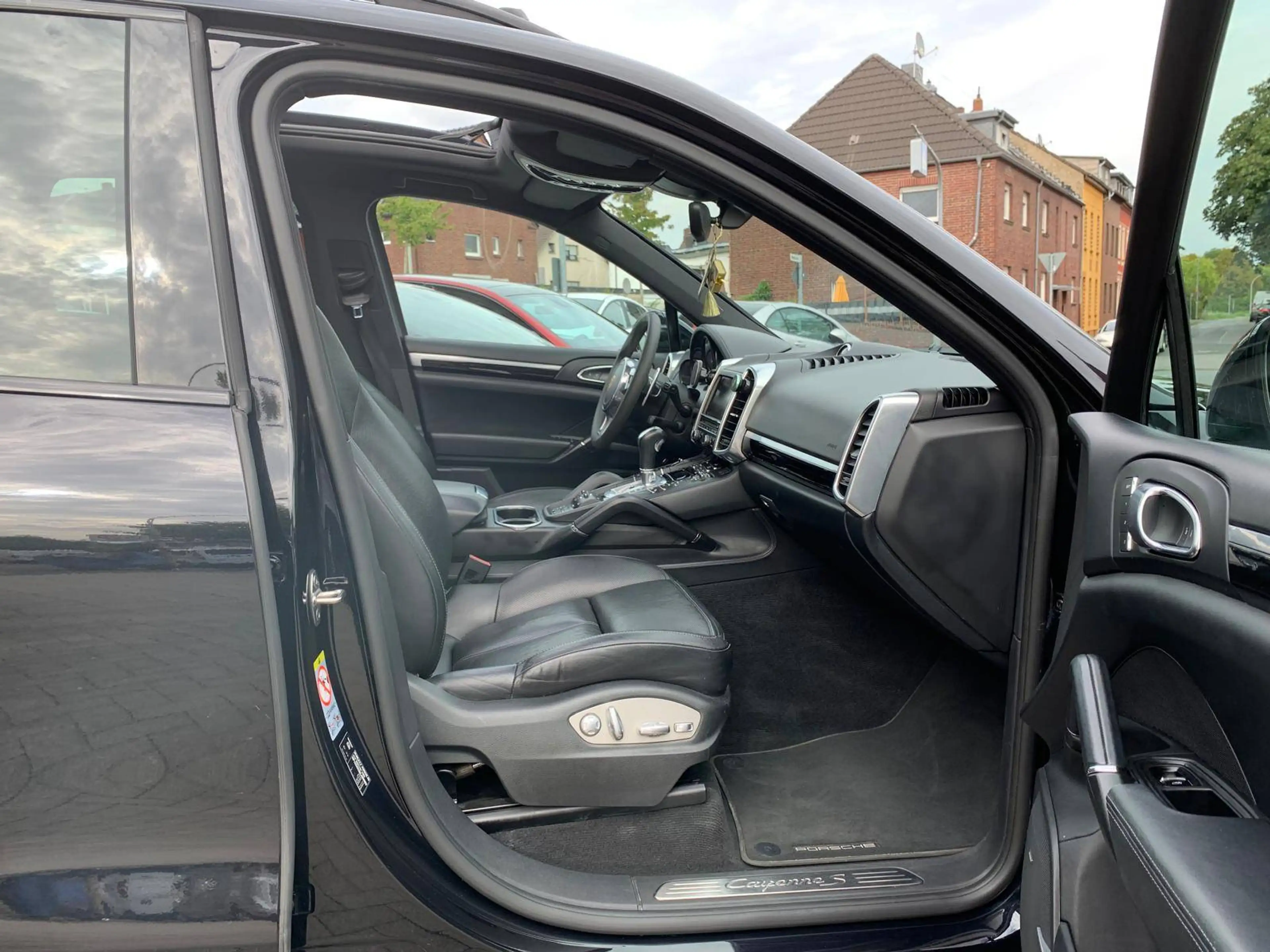 Porsche Cayenne S Diesel Sport Design *CHRONO-PANO-BOSE* — photo 8