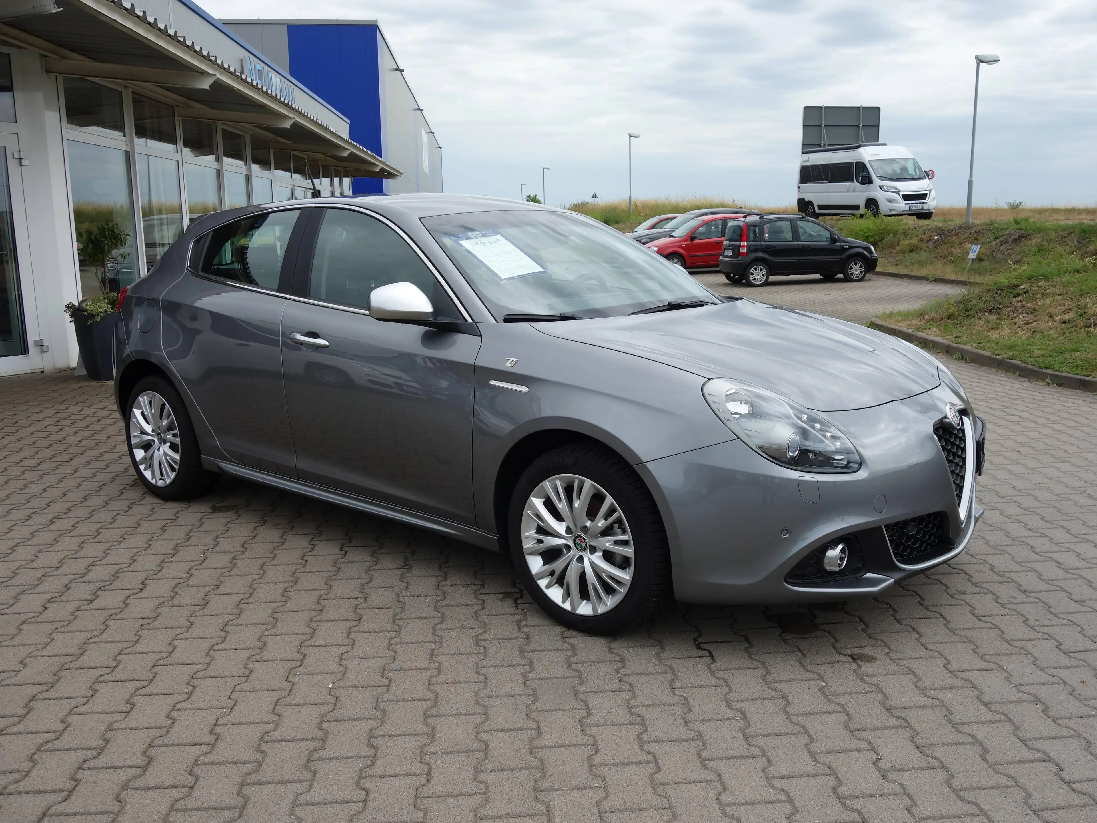 Alfa Romeo Giulietta Lusso *AUTOMATIK/LEDER/NAVI/DAB/SHZ* — photo 2