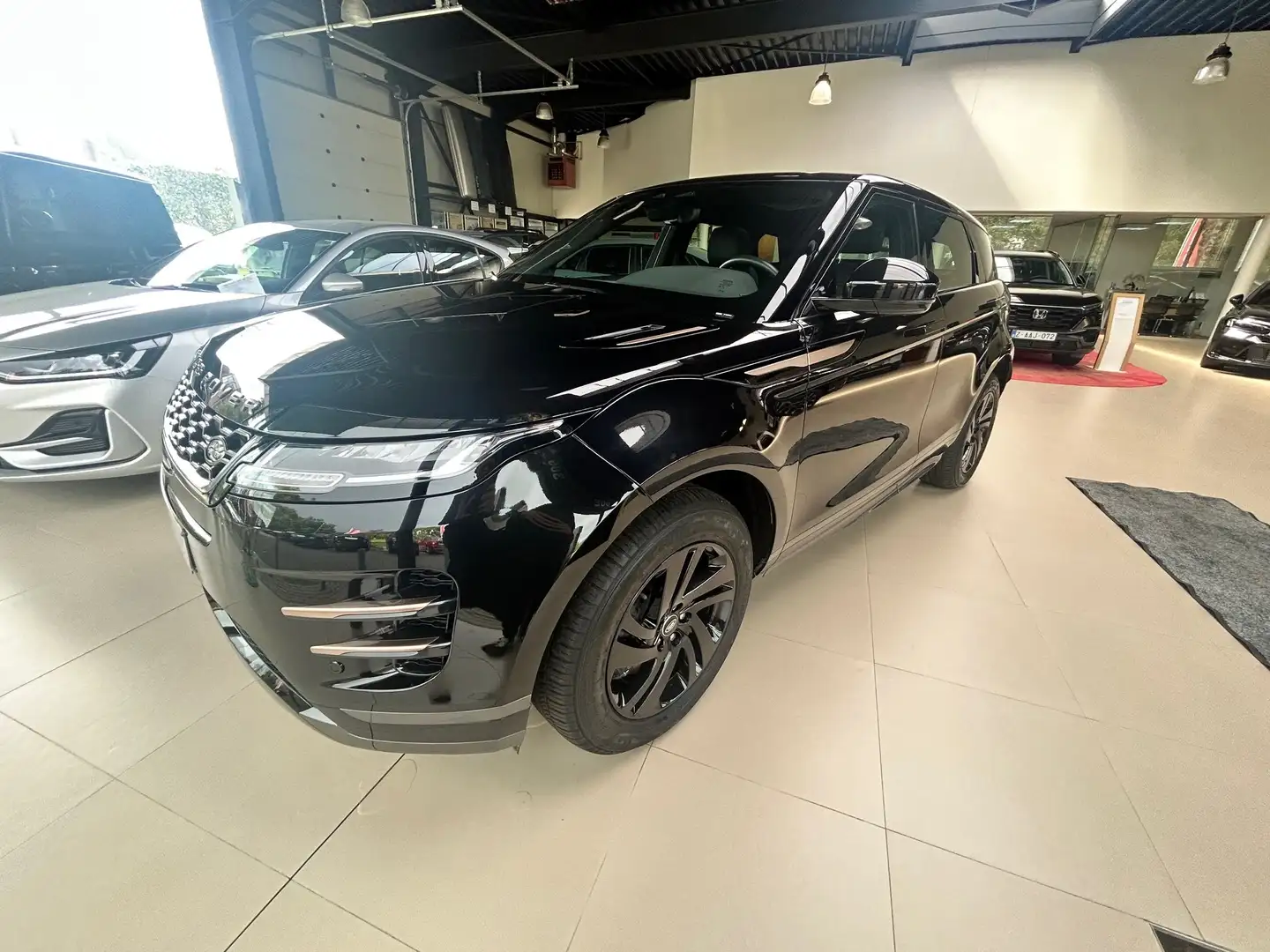 Land Rover Range Rover Evoque P300e Dynamic SE -€2251 OKTOBER ACTIE Zwart - 2
