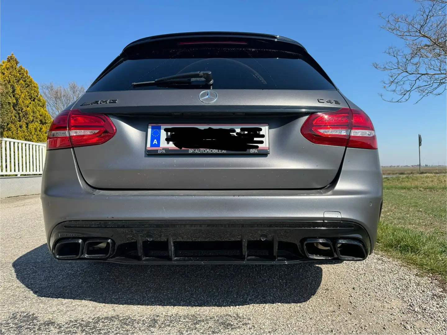 Mercedes-Benz C 450 AMG 4 MATIC Schwarz - 2