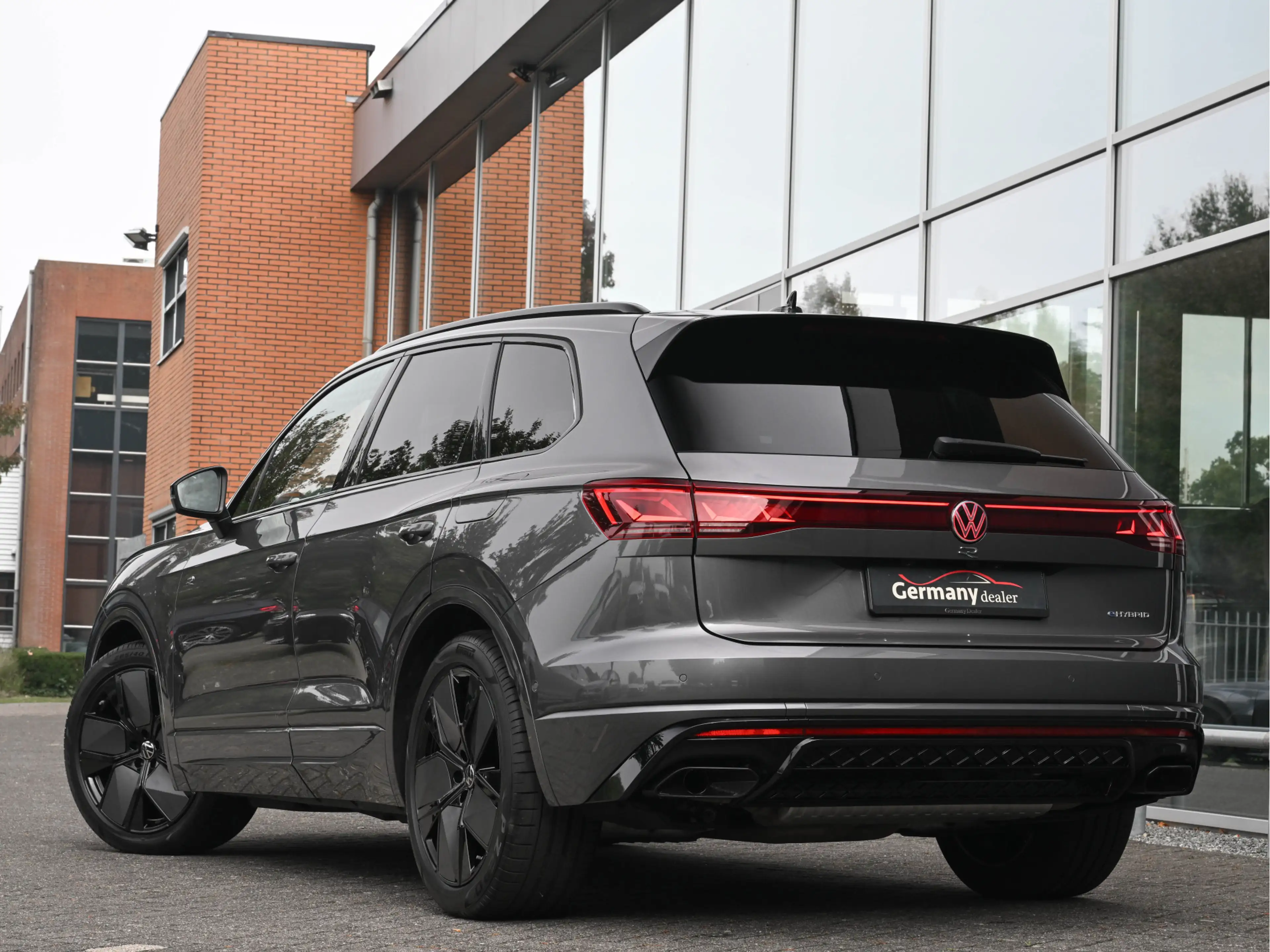 Volkswagen Touareg 3.0TSi eHybrid 4MOTION R Lucht Pano Tr-Haak Massag — photo 15