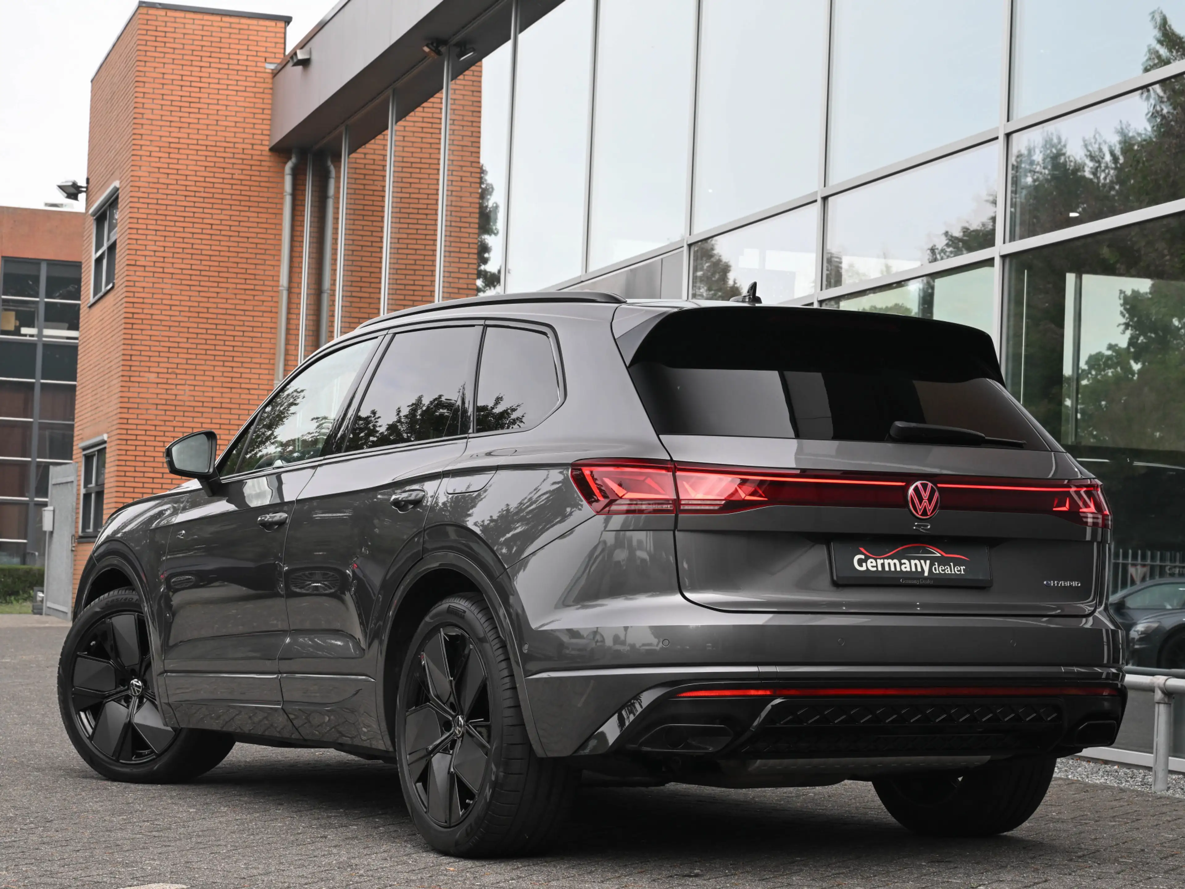 Volkswagen Touareg 3.0TSi eHybrid 4MOTION R Lucht Pano Tr-Haak Massag — photo 2