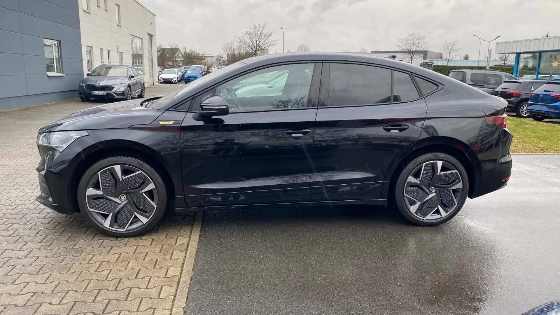 Skoda Enyaq Coupé RS 4x4 MATRIX, AHK, PANO, ACC Schwarz - 2