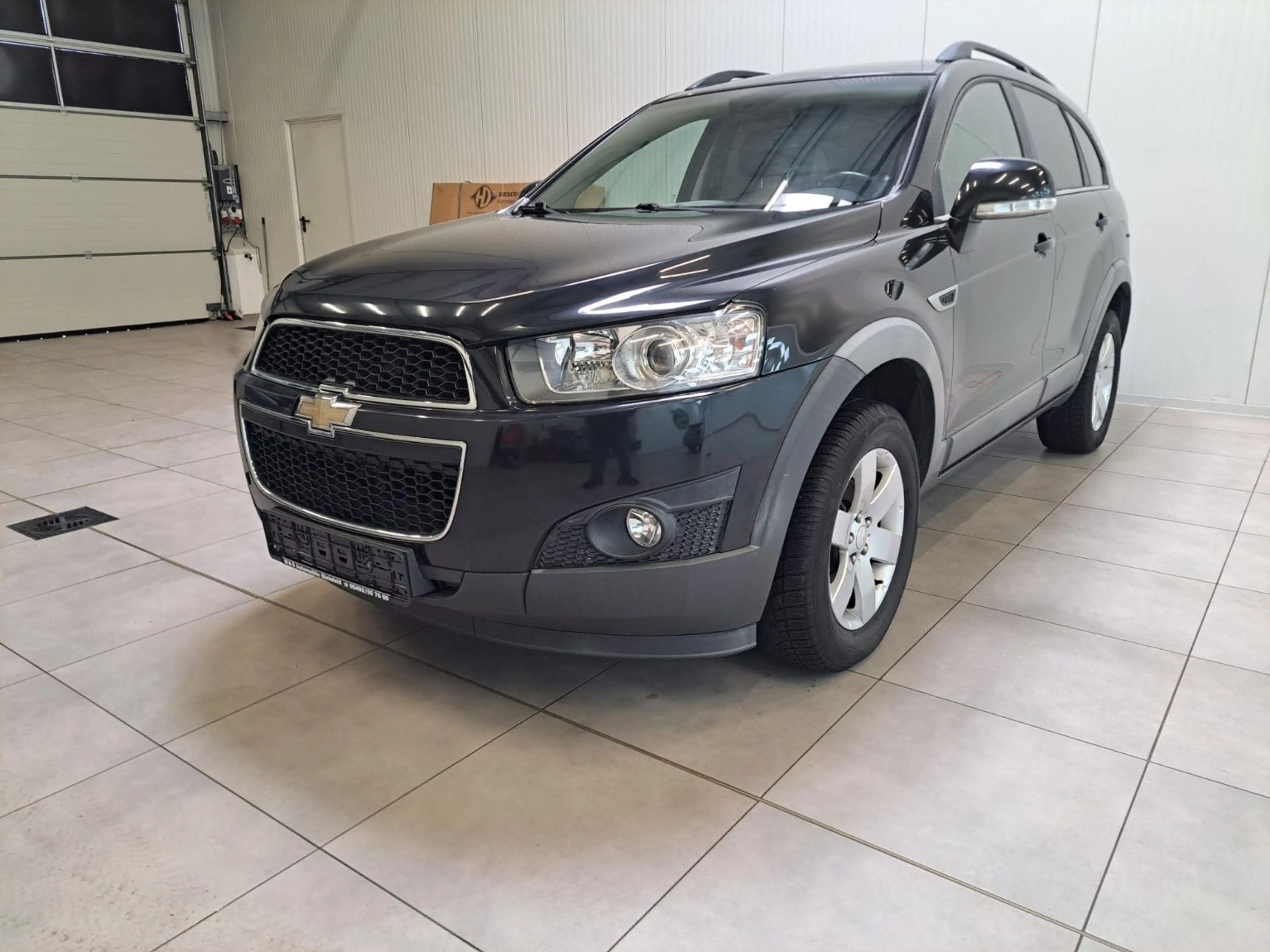 Chevrolet Captiva 2.4 LT 2WD / 7SITZER / AHK / T-LEDER
