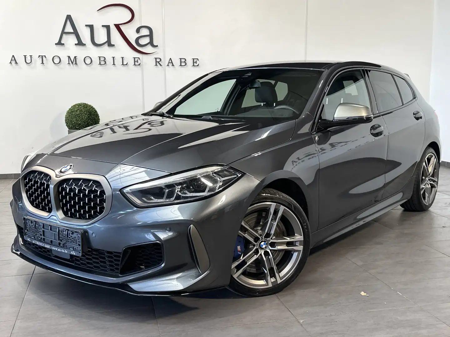 BMW 135 xDrive Sport-Aut. NAV+LED+KAMERA+18ZO+LCP Gris - 2