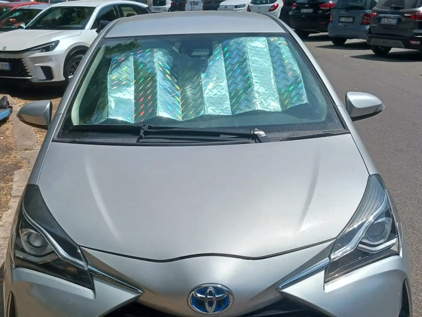 Toyota Yaris Yaris 5p 1.5h Active my18 Argento - 1