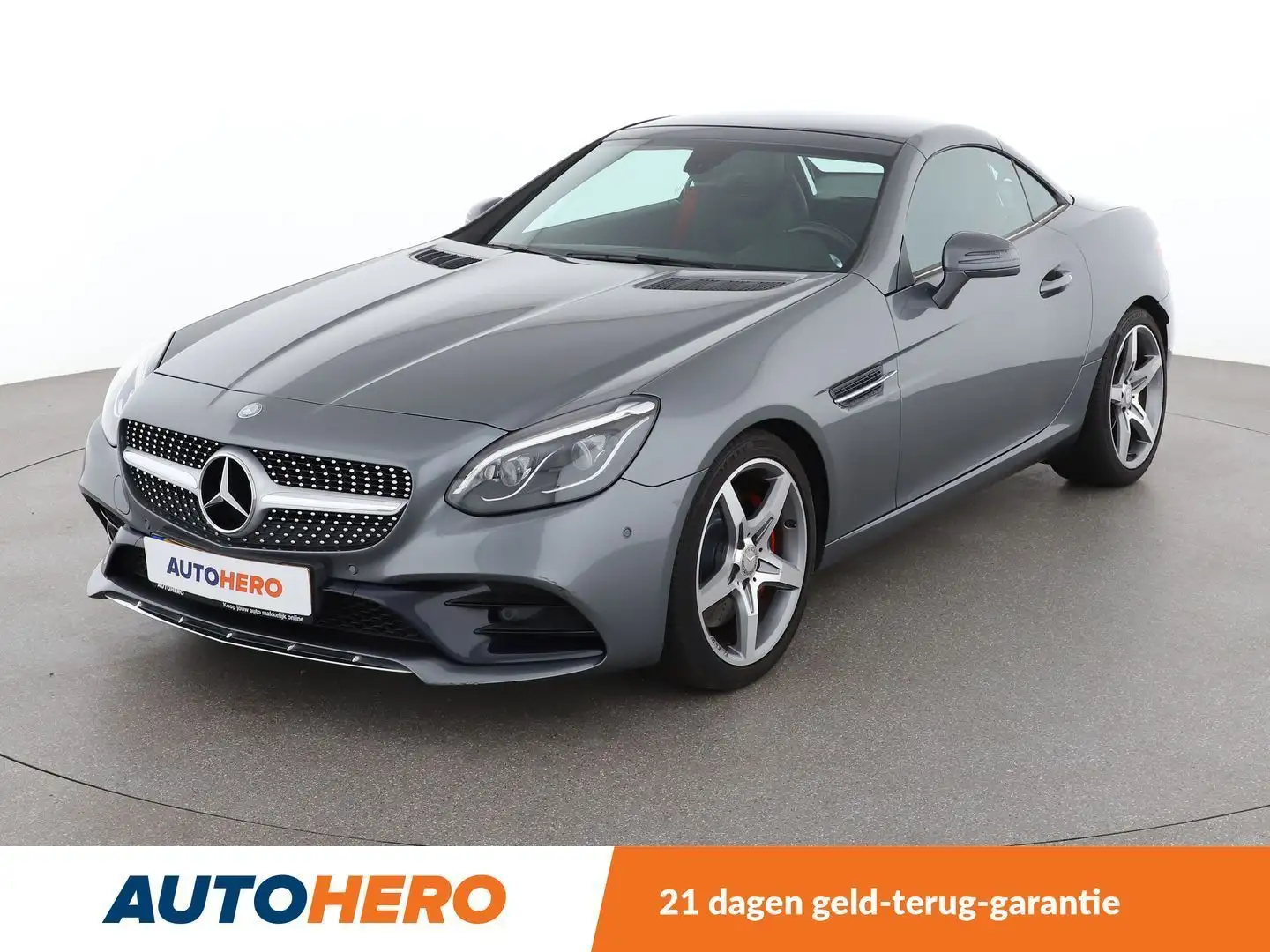 Mercedes-Benz SLC 180 SLC 180 AMG Line Grijs - 1