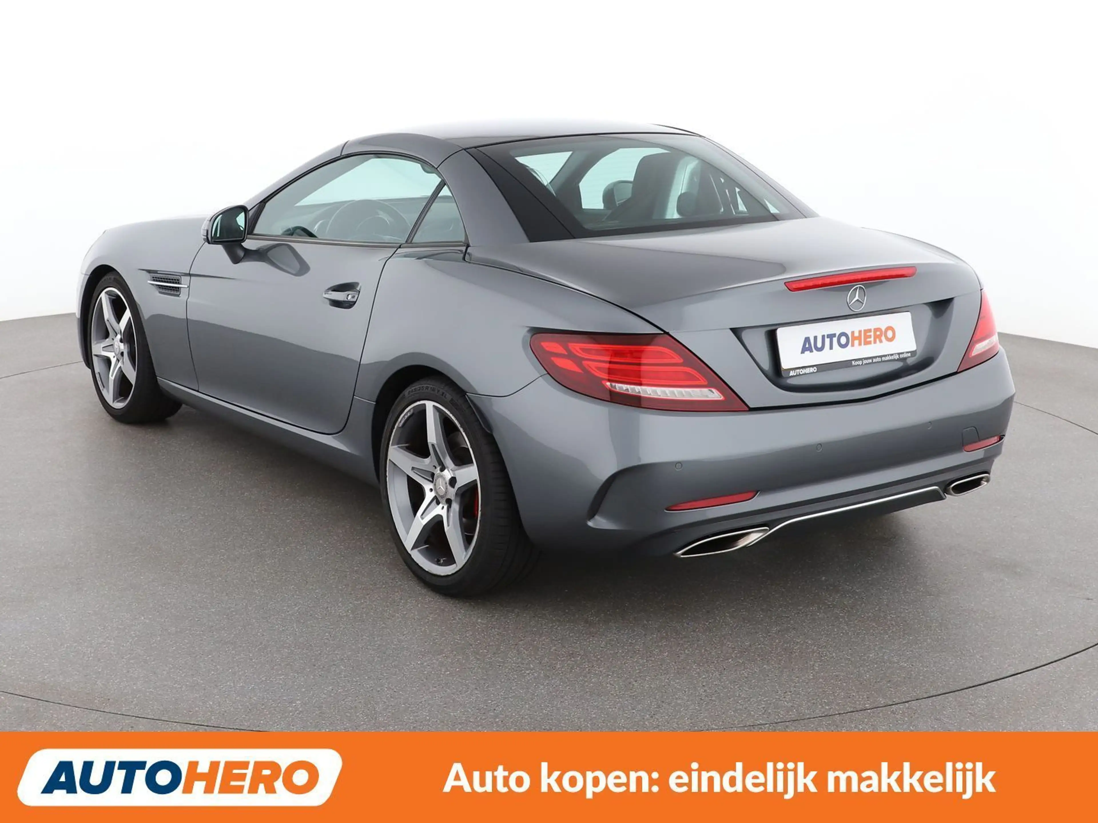 Mercedes-Benz SLC 180 SLC 180 AMG Line — photo 4