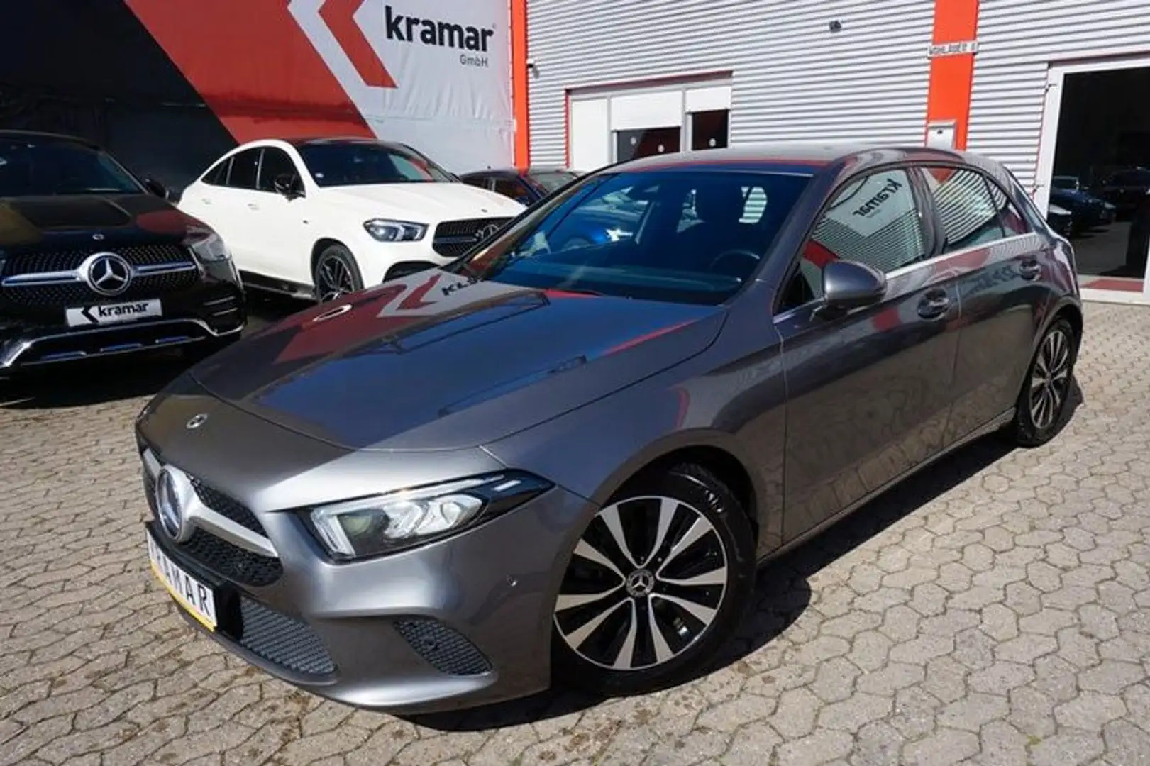 Mercedes-Benz A 200 d 8G-Tronic Style Kamera/LED Gris - 1
