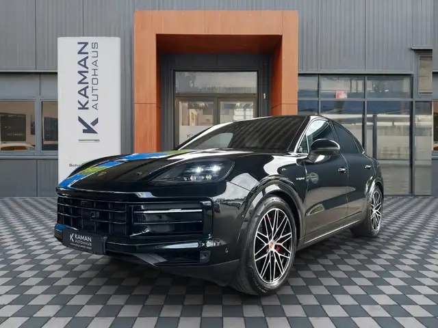 Porsche Cayenne main image