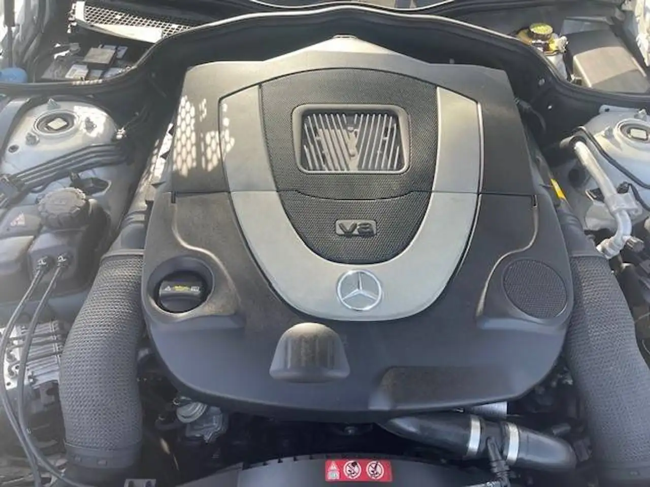 Mercedes-Benz SL снимка Mercedes-Benz SL