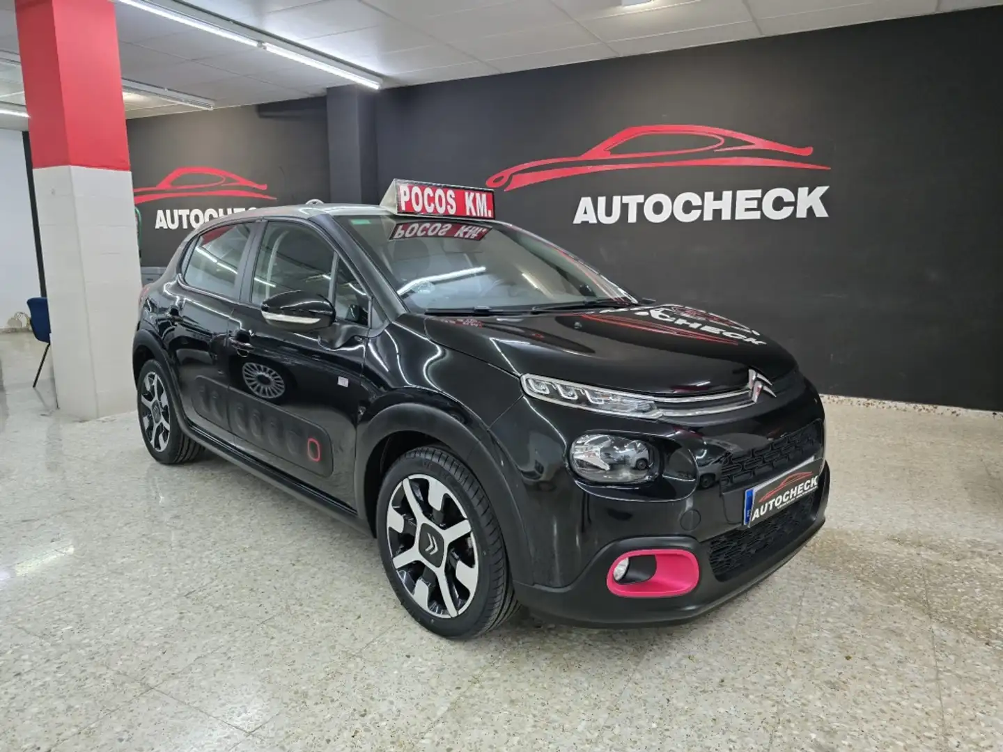 Citroen C3 1.2 PureTech S&S Elle 82 Negro - 1