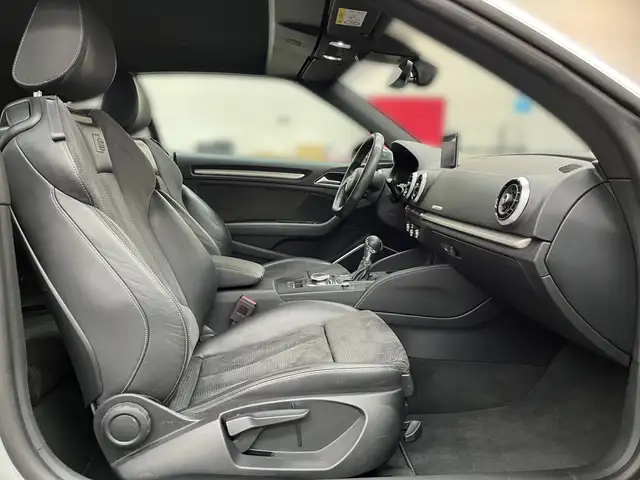 Audi A3 view 10