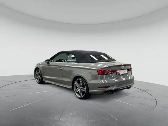 Audi A3 view 4