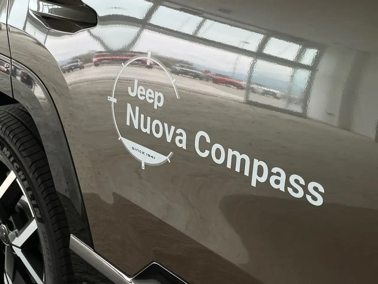 Jeep Compass FIRST EDITION - BEV | 213CV - 2026 - KM0 25