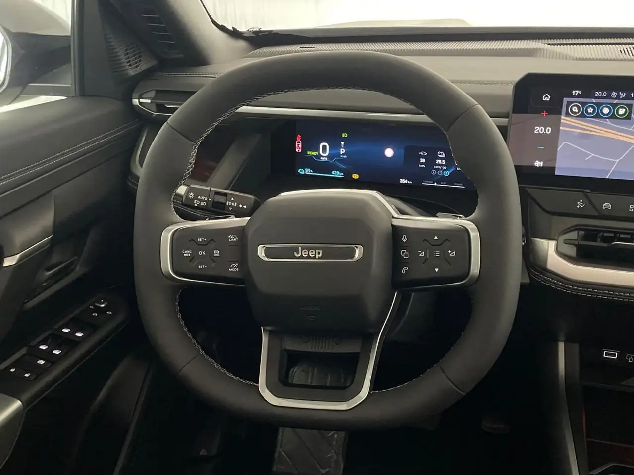 Jeep Compass FIRST EDITION - BEV | 213CV - 2026 - KM0 24