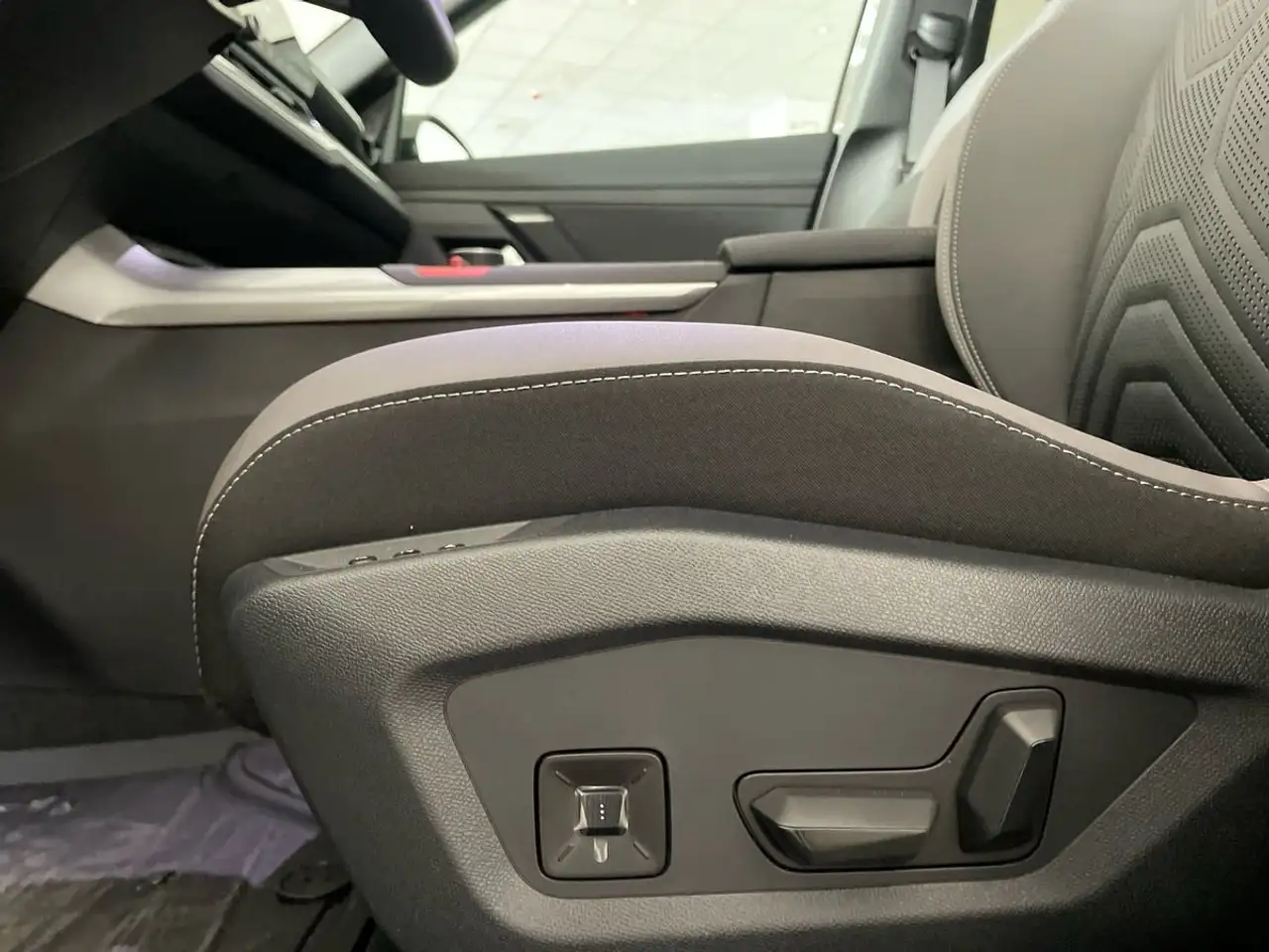 Jeep Compass FIRST EDITION - BEV | 213CV - 2026 - KM0 23