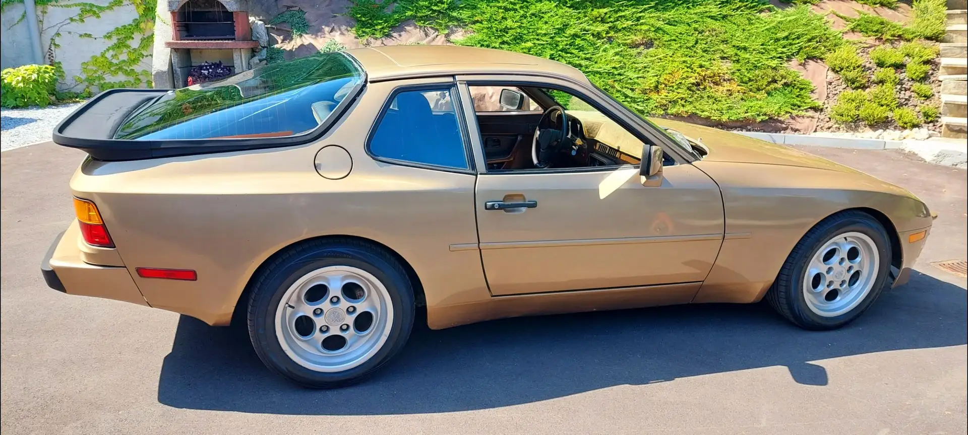 Porsche 944 Коричневий - 1