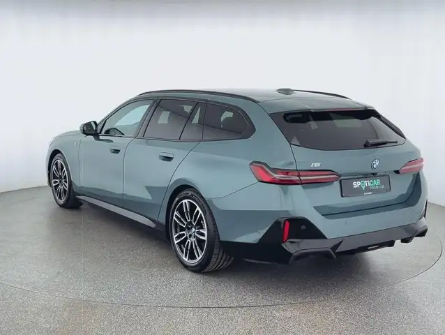 BMW I5 view 5