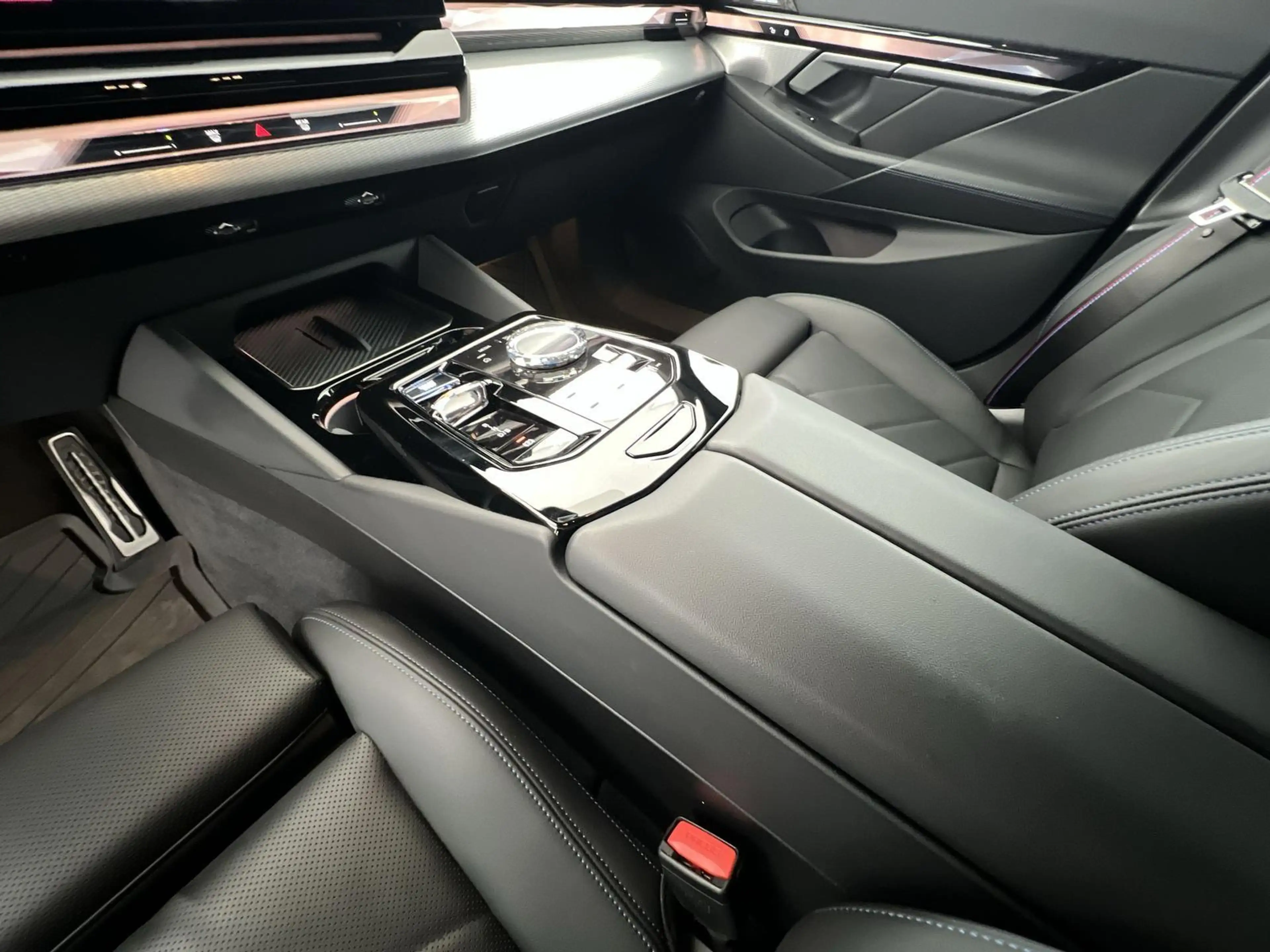 BMW i5 40e Touring M Sport*NAVI*360°K*SHZ*uvm — photo 14