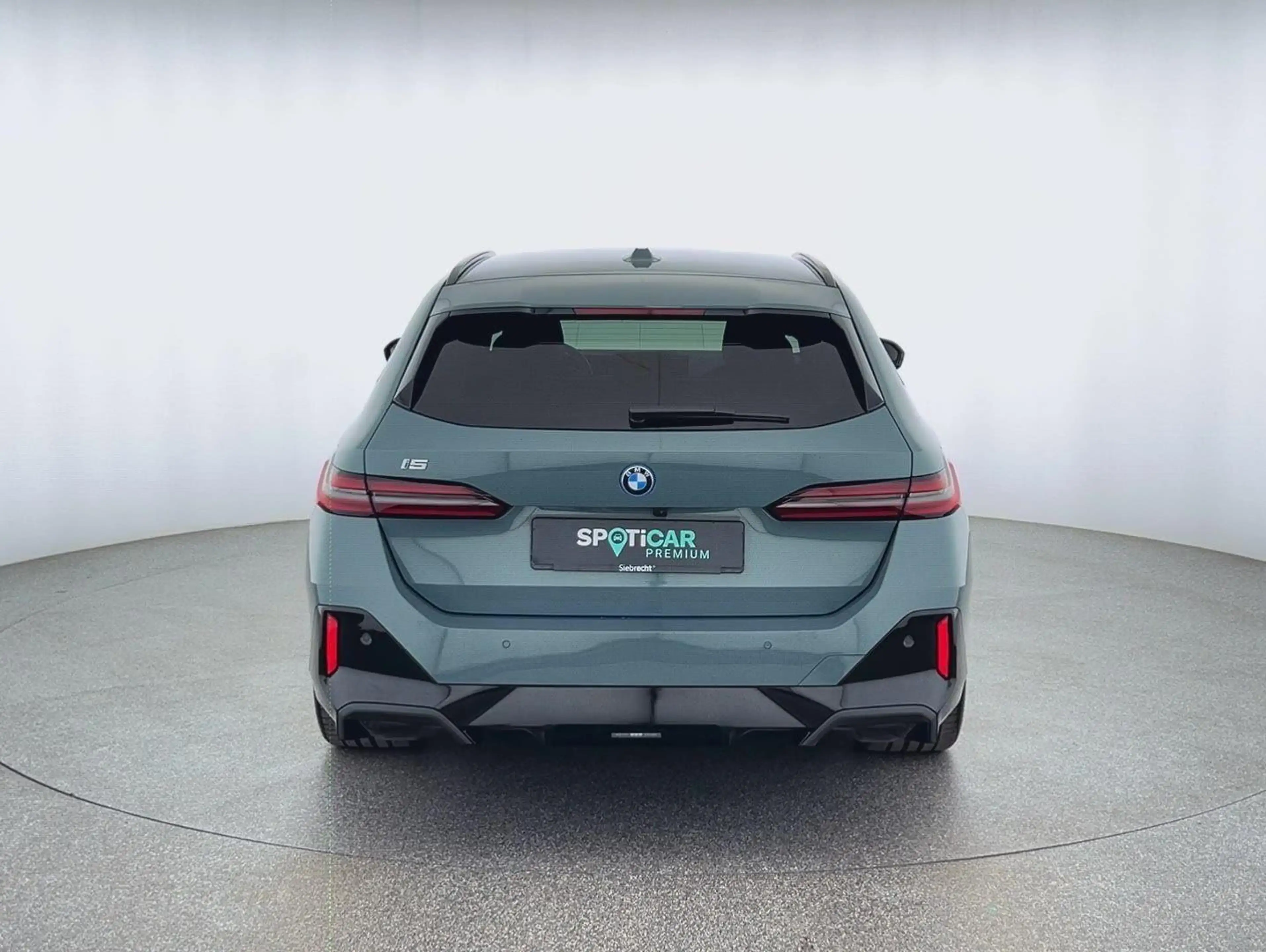 BMW i5 40e Touring M Sport*NAVI*360°K*SHZ*uvm — photo 4