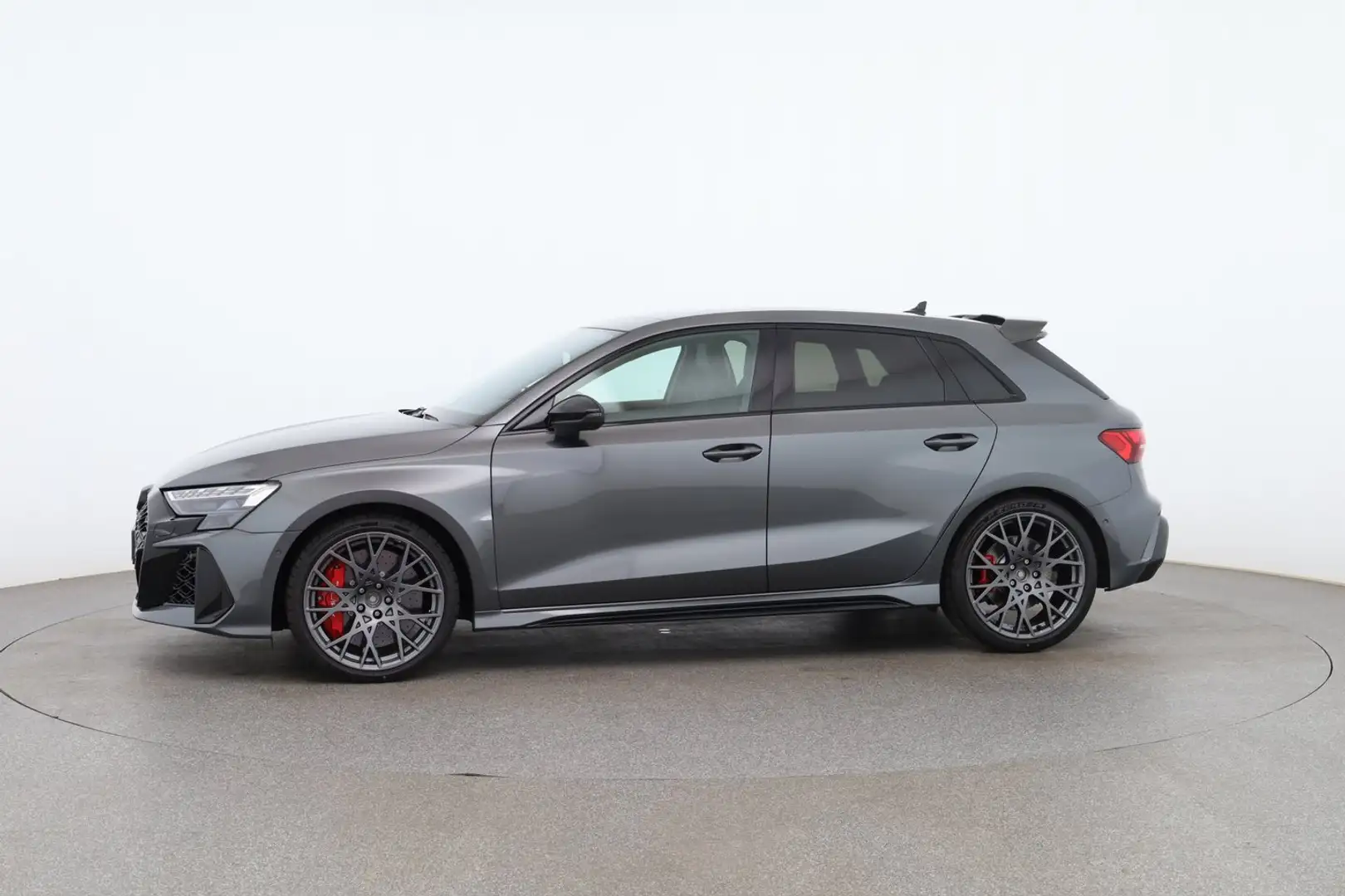Audi RS3 Audi RS 3 Sportback Grau - 2