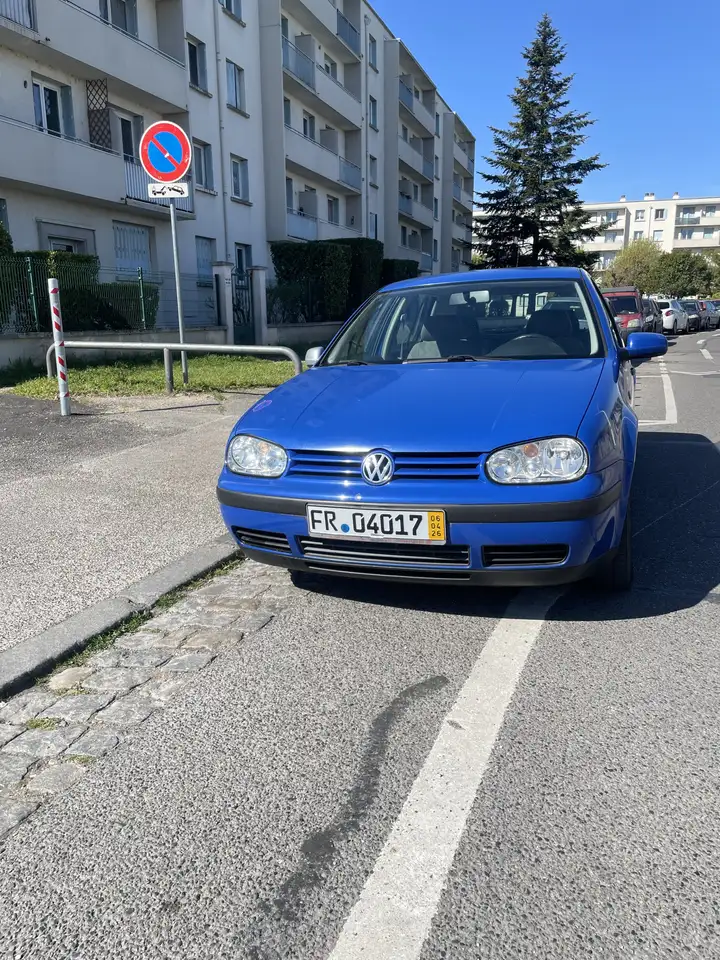 Volkswagen Golf 