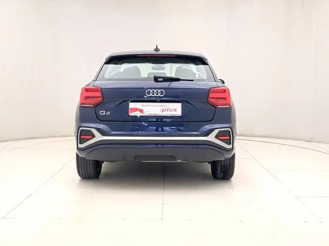 Audi Q2 view 5