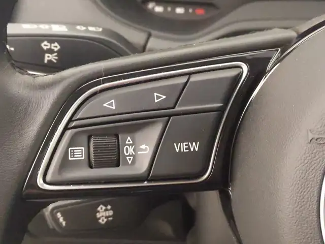 Audi Q2 view 12