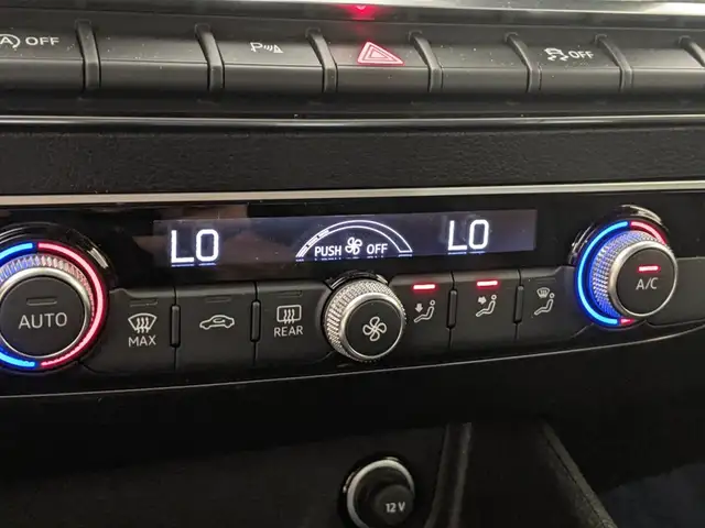 Audi Q2 view 15